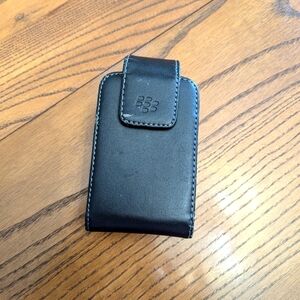 Leather Phone Case, Holster for BlackBerry phone. Clip works.